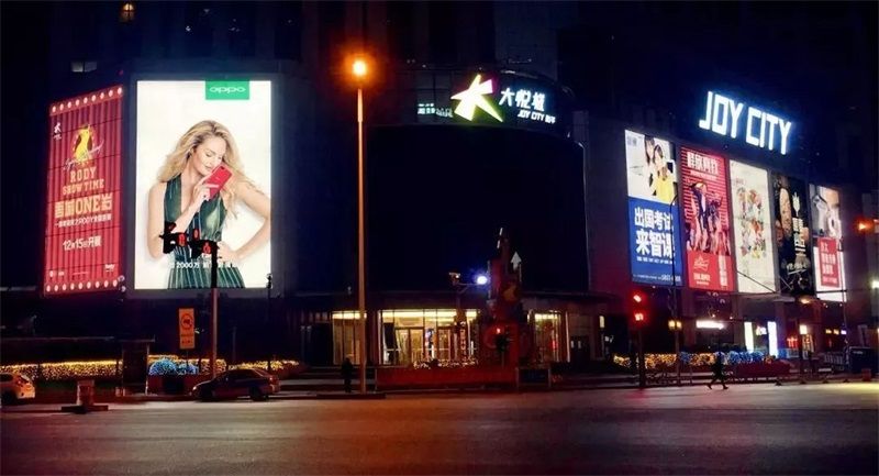 外墻大型廣告燈箱用的什么樣的燈帶？