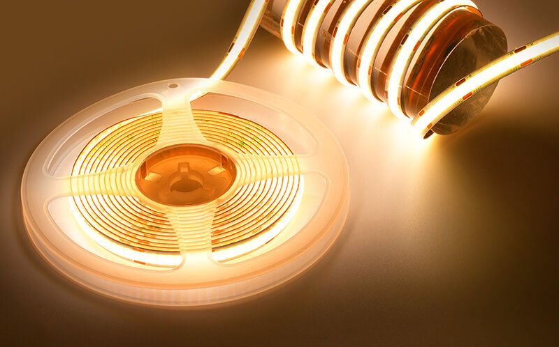 COB燈帶與LED燈帶的區(qū)別：哪一個更適合你的需求？